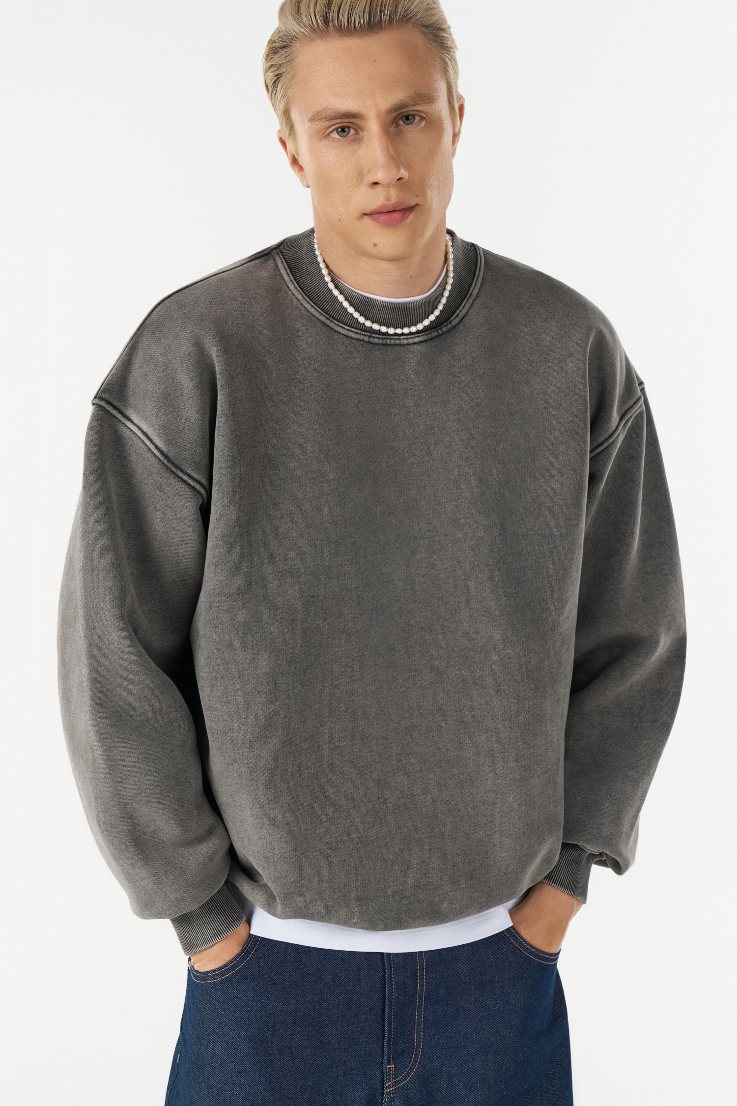 Oversized Extreme Wash Sweatshirt position: 0
