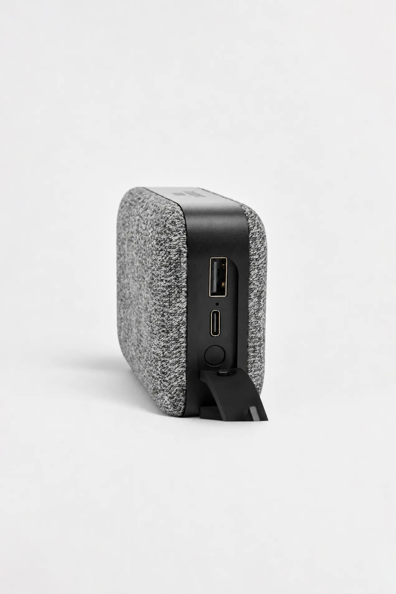 Cerruti 1881 Jefferson Wireless Speaker position: 4