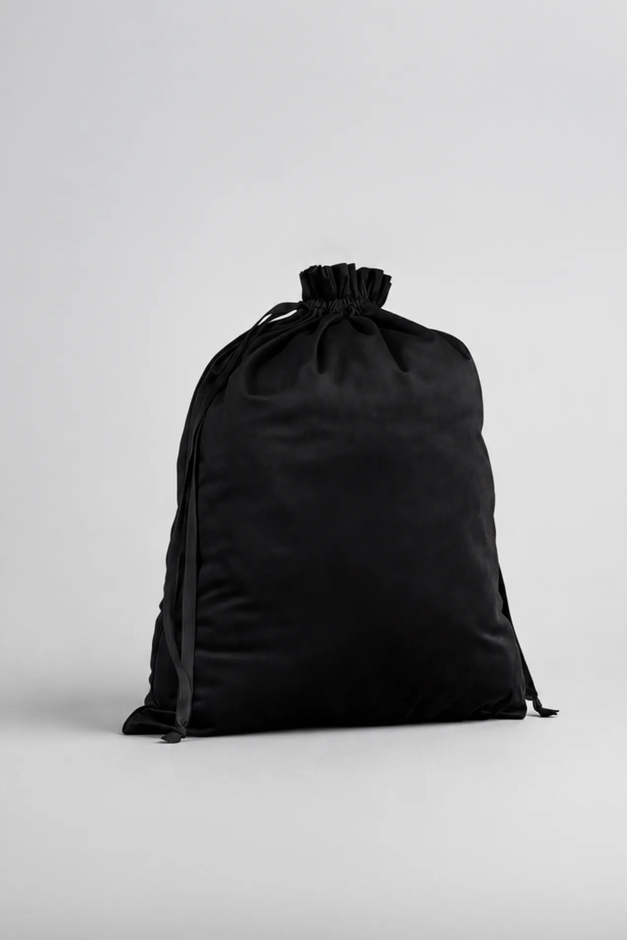 Velvet Gift Bag position: 4