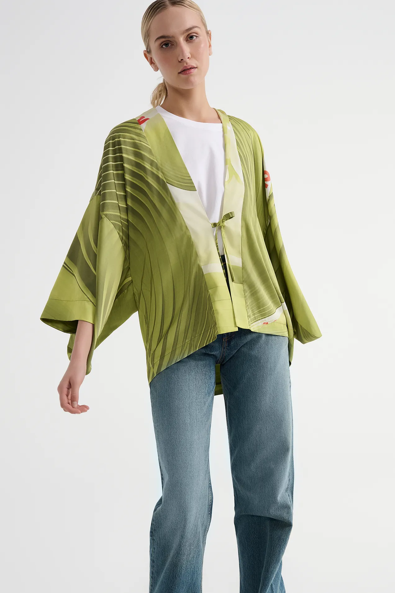 Ecosilk Two-Sided Unisex Kimono / Short position: 1