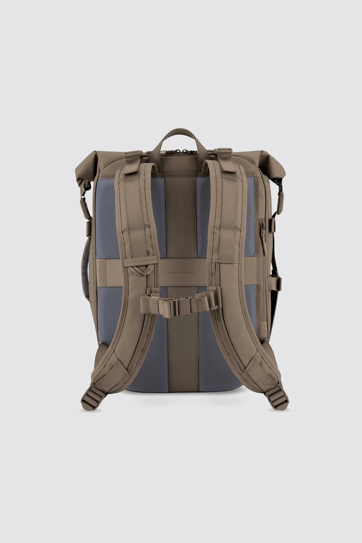 Kapten & Son Lisbon Pro All Black Backpack position: 4
