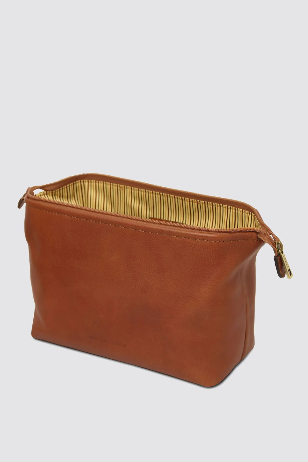 Smarty Leather Toiletry Bag Large position: 4
