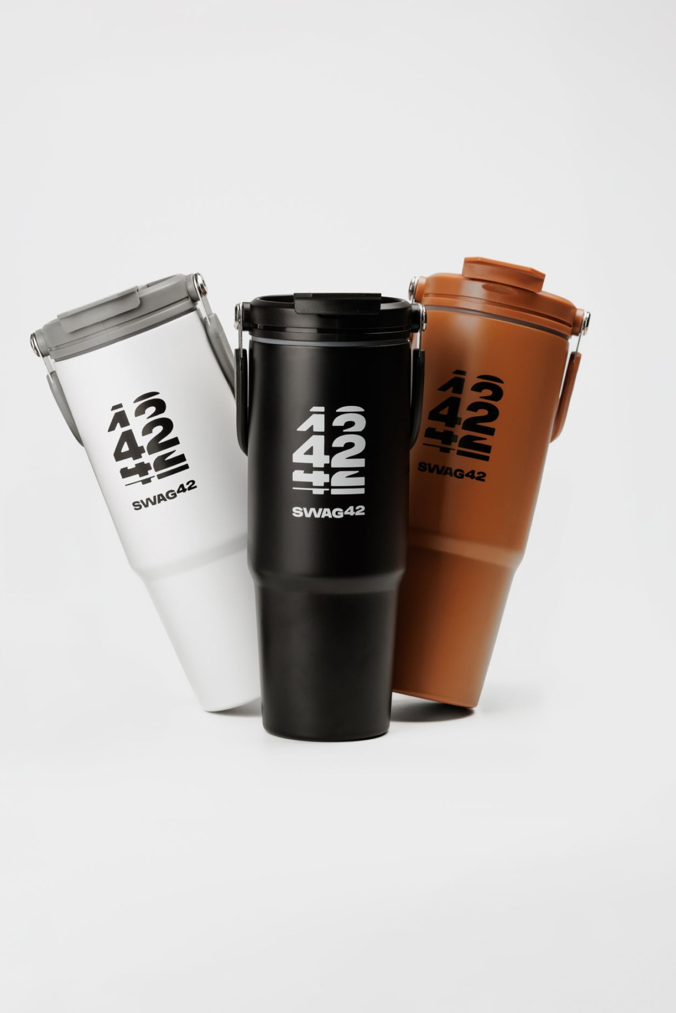 Large sports Stanley-like thermobottle
