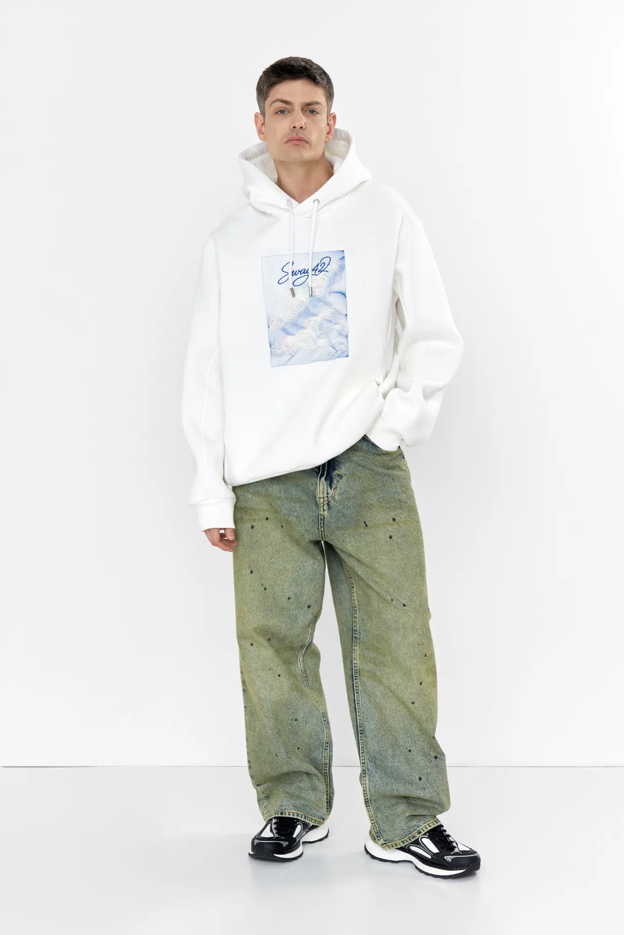 branded Hoodie MustHave
