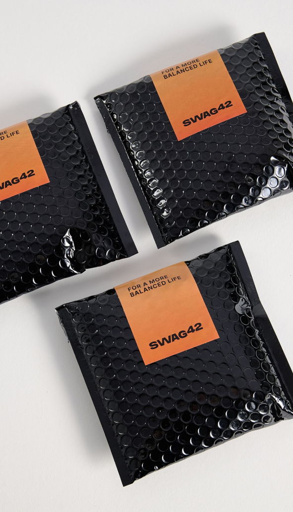 Company gift wrapping: bubble package