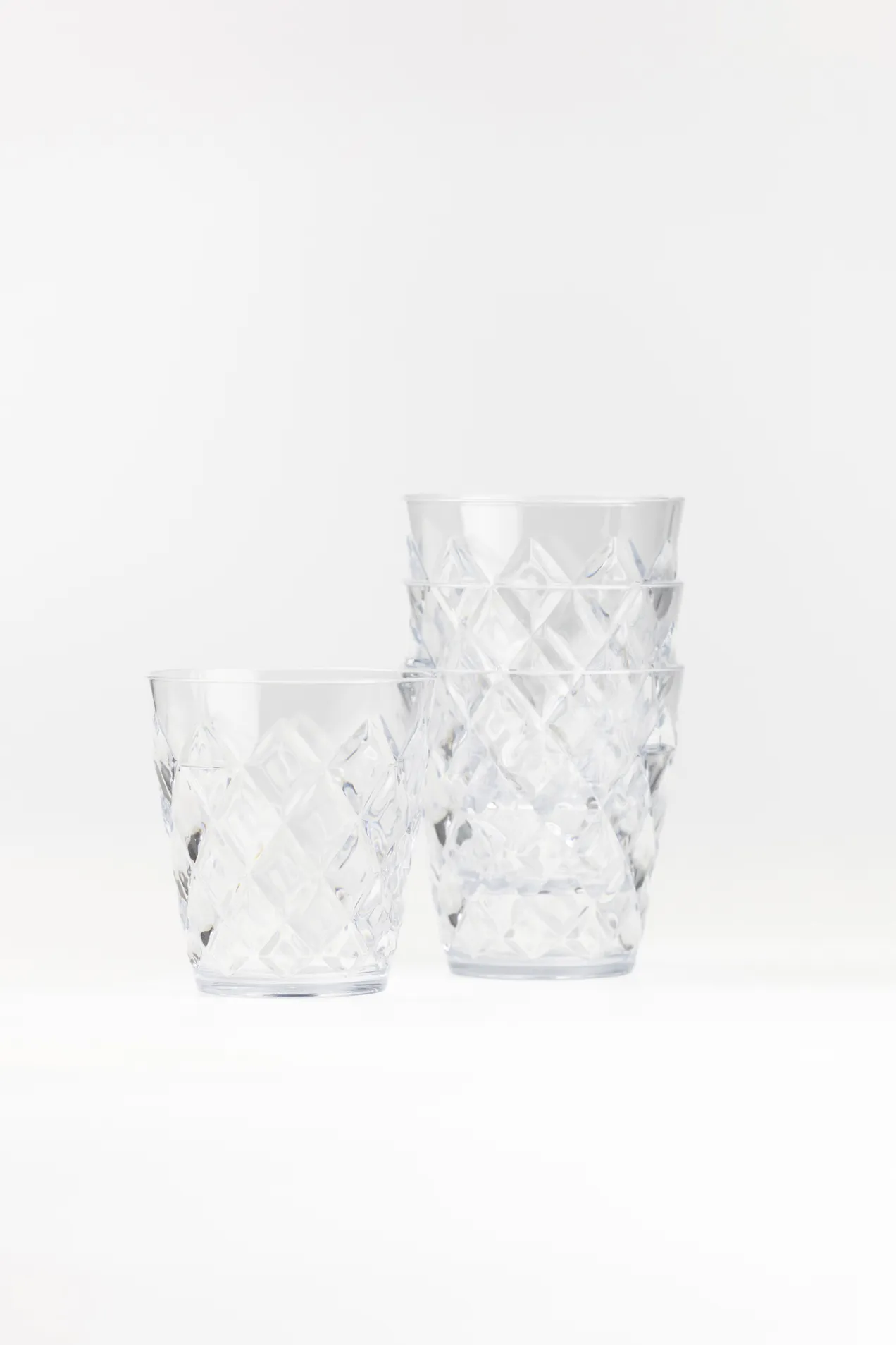 branded Set of jug and 4 transparent glasses
