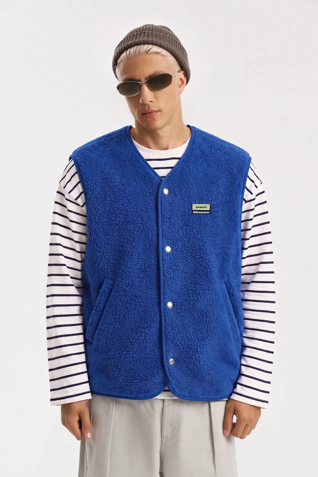 Teddy Vest position: 1