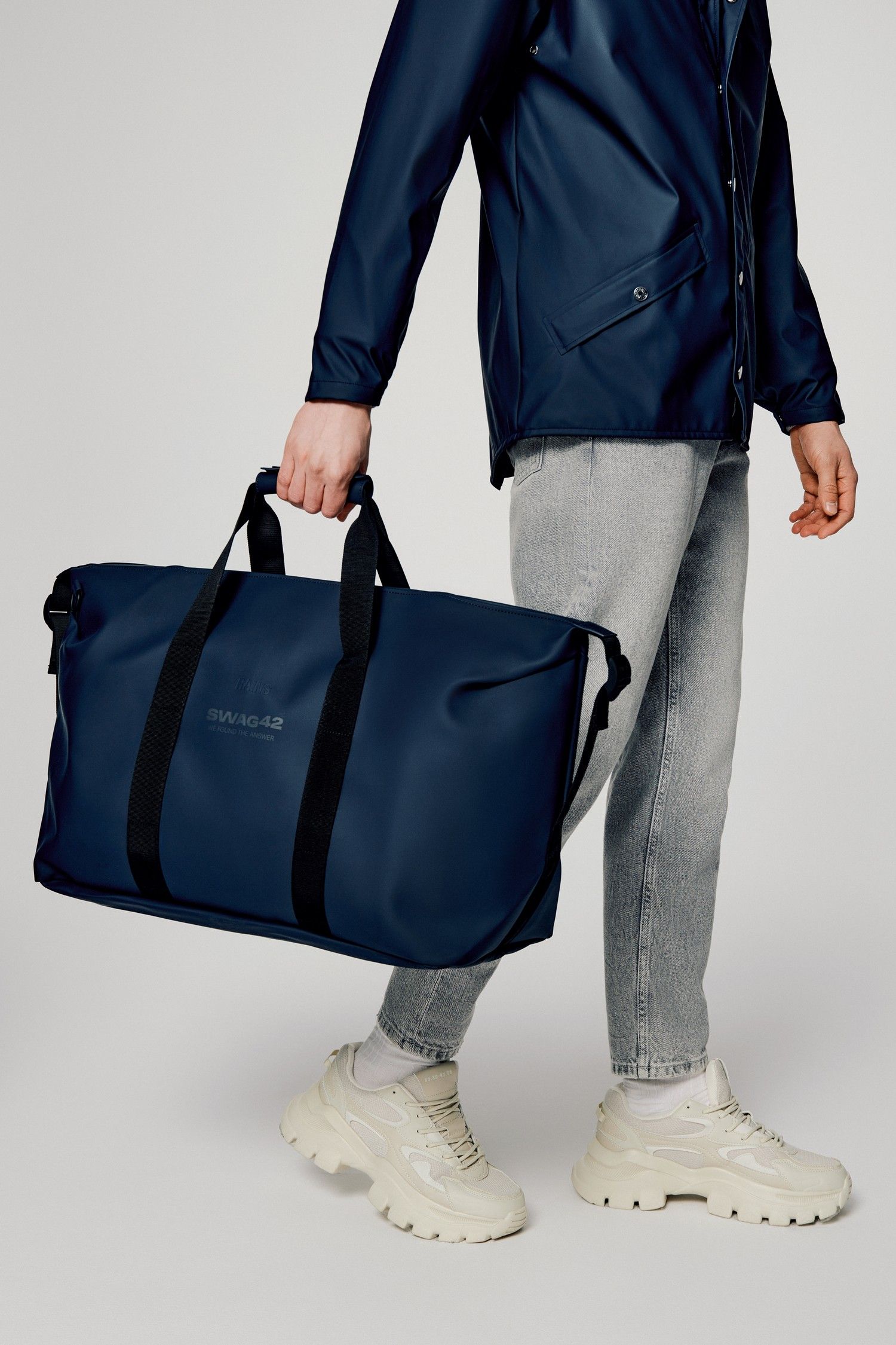 Weekend Bag position: 0